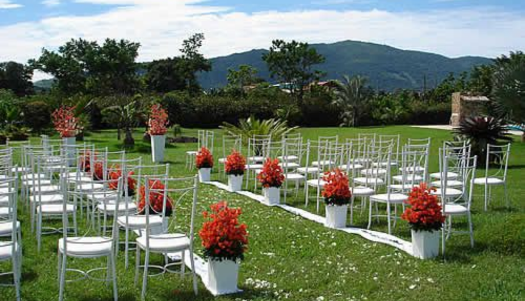 Decoração de Casamento no Campo Simples